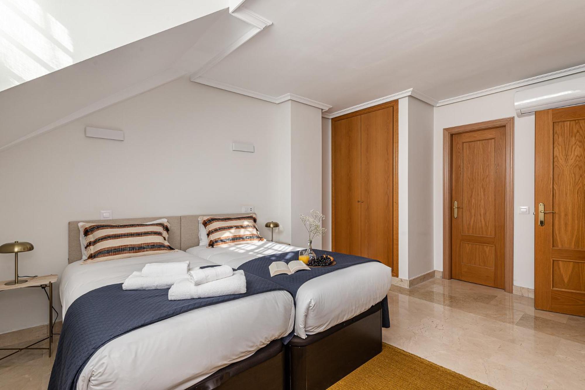 Apartamento Waou Gran Via Attic - Corta Duracion Madrid Exterior foto